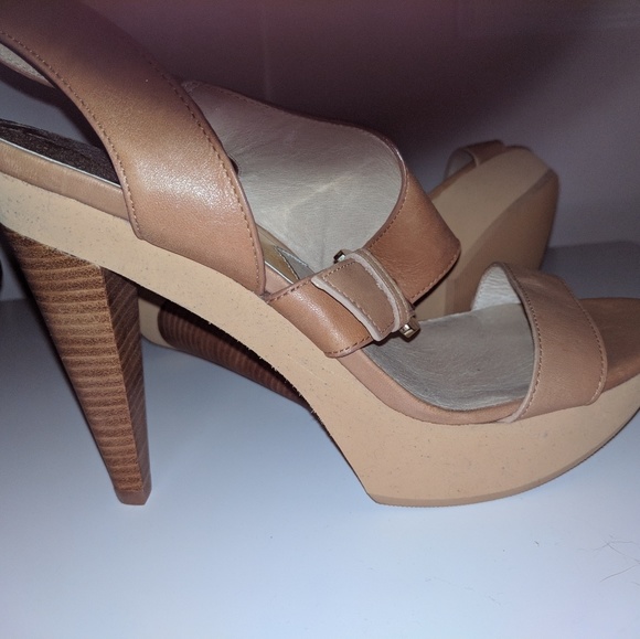 Michael Kors Leather Heels - Picture 7 of 7